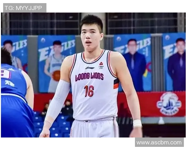 广东队稳了杜锋迎来锋线新星朱芳雨成功完成球队补强计划